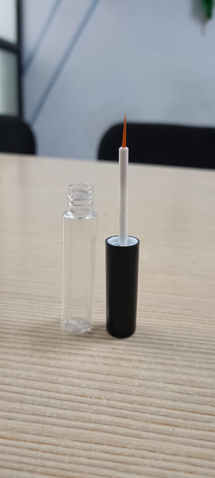 4ml Empty Round Shape Mini Eyeliner Clear Bottle with Matt Black Cap_(N7365)